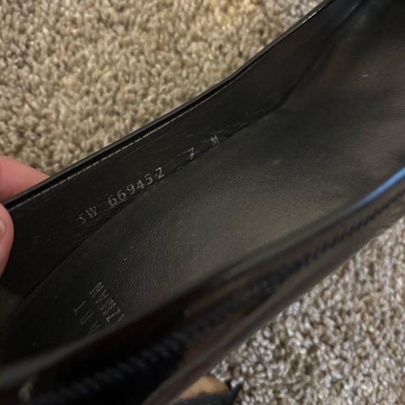 Stuart Weitzman Peep Toe Black Patent Leather Pump Heels Size 7 3” Heel - Picture 8 of 8